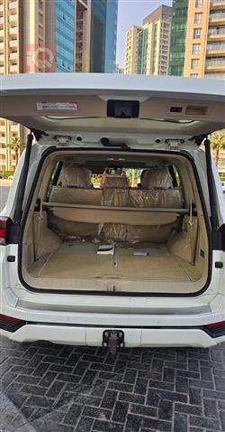 تۆیۆتا لاند کروزەر